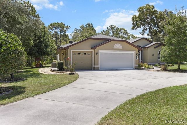 1 Plumbago Drive, Homosassa, FL 34446
