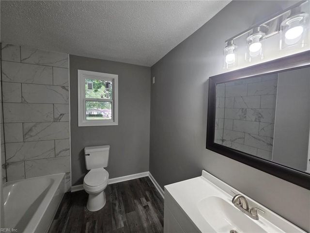 720 Fox Run RD, Virginia Beach, VA 23452