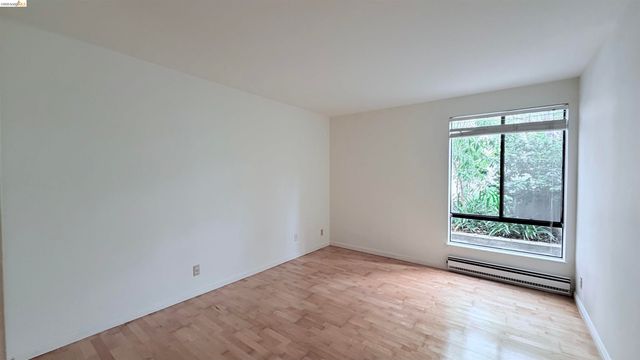 8 Admiral Dr. A232, Emeryville, CA 94608