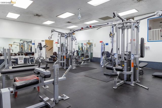8 Admiral Dr. A232, Emeryville, CA 94608