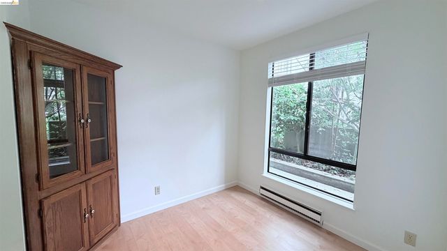 8 Admiral Dr. A232, Emeryville, CA 94608