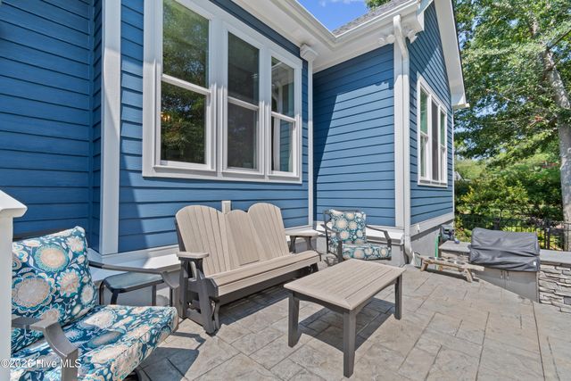 3890 Big Magnolia Way, Southport, NC 28461