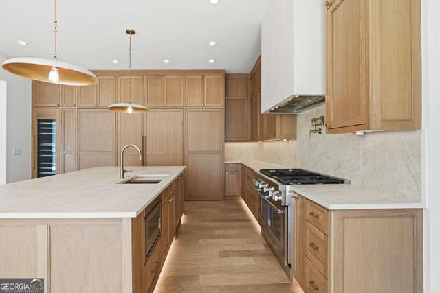 1320 Cashiers Way, Roswell, GA 30075