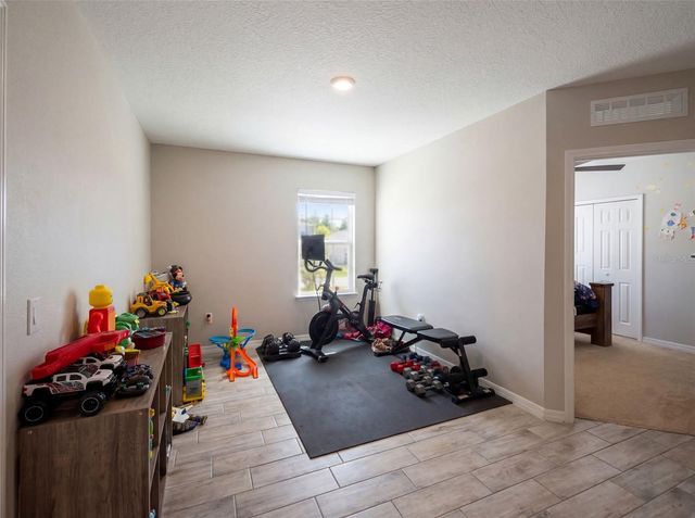 262 E FIESTA KEY LOOP, Deland, FL 32720