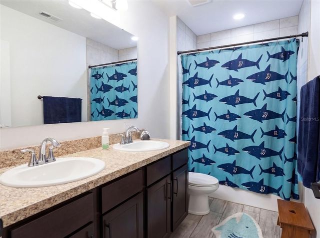 262 E FIESTA KEY LOOP, Deland, FL 32720