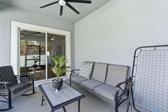 262 E FIESTA KEY LOOP, Deland, FL 32720