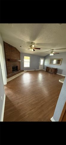 401 County Road 216, Jarrell, TX 76537