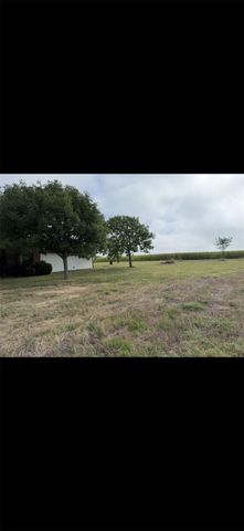401 County Road 216, Jarrell, TX 76537