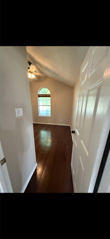 401 County Road 216, Jarrell, TX 76537