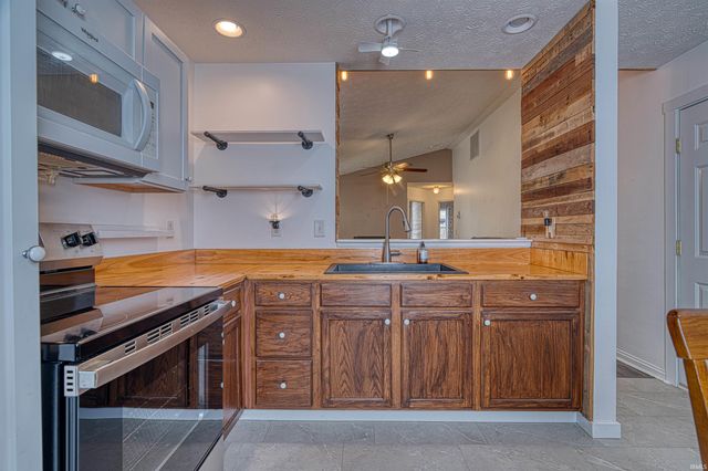 4232 Halford Drive, Evansville, IN 47715