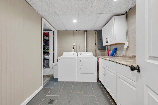 1901 Brookfield DR, Roanoke, VA 24018