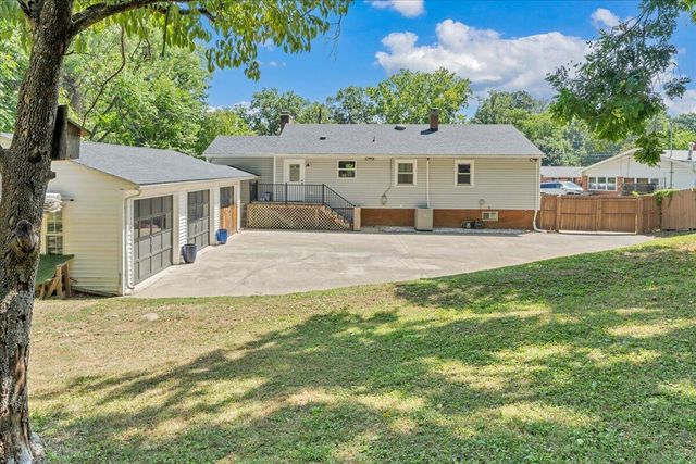 1901 Brookfield DR, Roanoke, VA 24018
