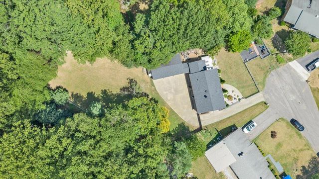 1901 Brookfield DR, Roanoke, VA 24018