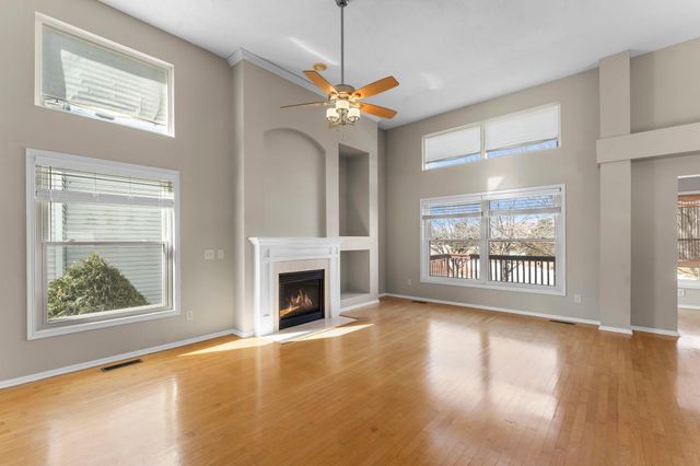 10247 Country Club Curve, Woodbury, MN 55129