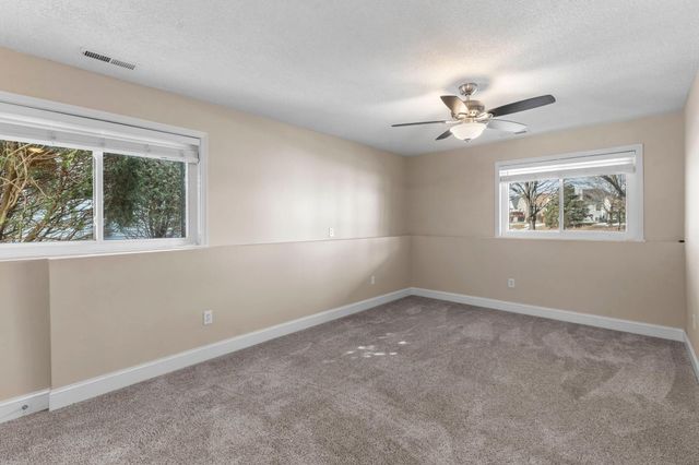 10247 Country Club Curve, Woodbury, MN 55129