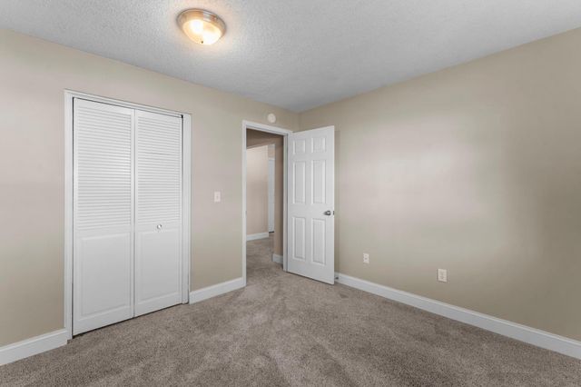 10247 Country Club Curve, Woodbury, MN 55129