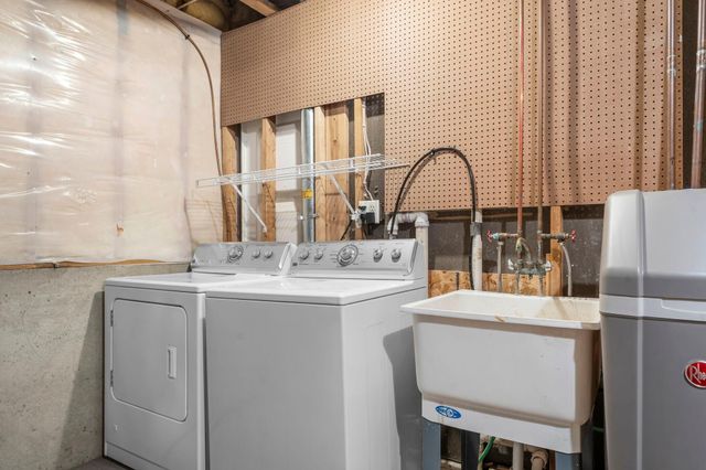 10247 Country Club Curve, Woodbury, MN 55129