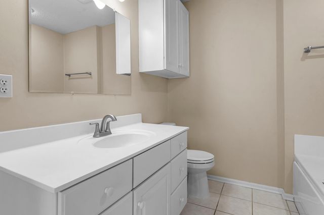 10247 Country Club Curve, Woodbury, MN 55129