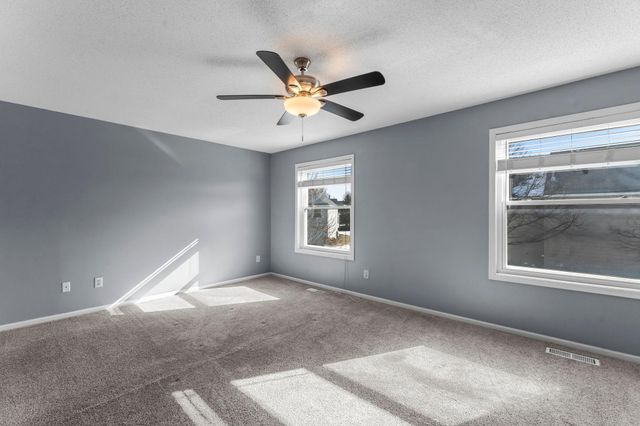 10247 Country Club Curve, Woodbury, MN 55129