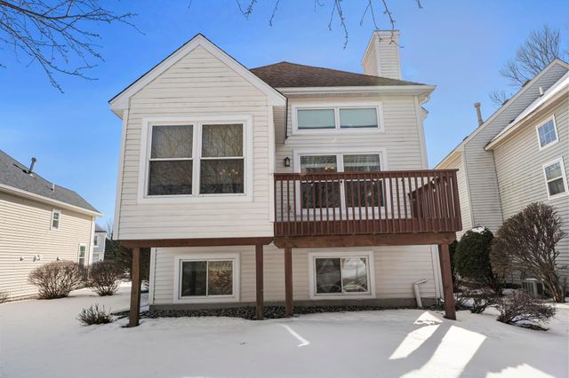 10247 Country Club Curve, Woodbury, MN 55129