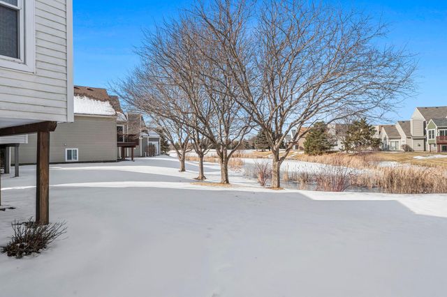 10247 Country Club Curve, Woodbury, MN 55129