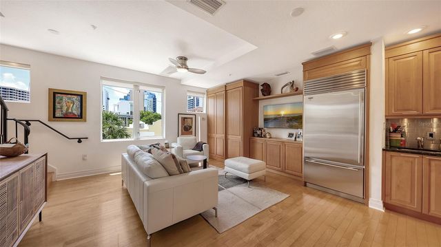 235 COCOANUT AVENUE 128E, Sarasota, FL 34236