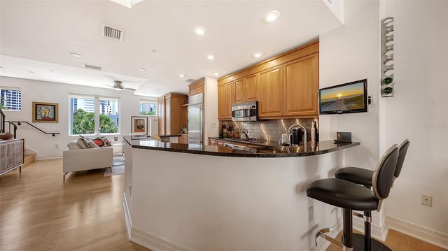 235 COCOANUT AVENUE 128E, Sarasota, FL 34236