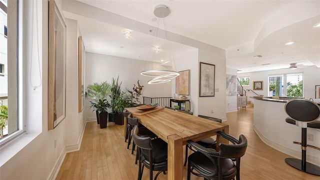 235 COCOANUT AVENUE 128E, Sarasota, FL 34236