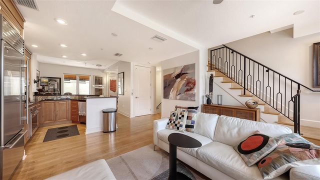 235 COCOANUT AVENUE 128E, Sarasota, FL 34236