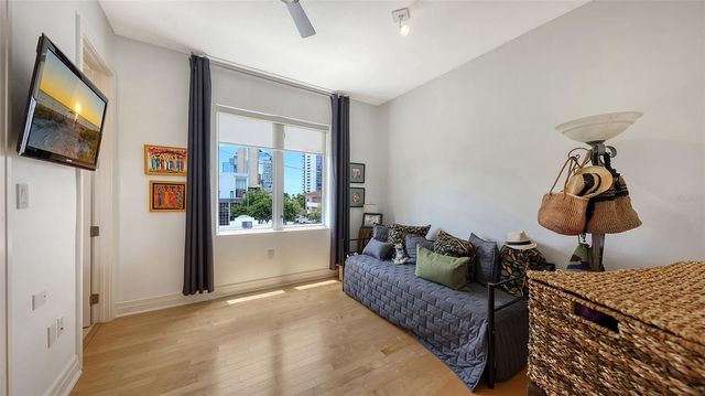 235 COCOANUT AVENUE 128E, Sarasota, FL 34236