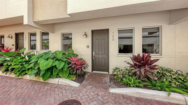235 COCOANUT AVENUE 128E, Sarasota, FL 34236
