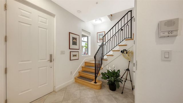 235 COCOANUT AVENUE 128E, Sarasota, FL 34236