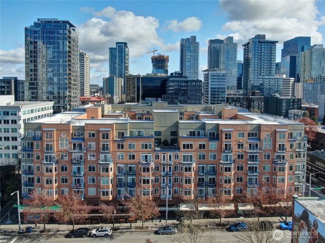 2414 1st Avenue #321, Seattle, WA 98121