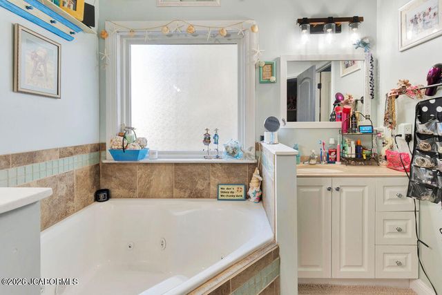 5675 E WATERFRONT DRIVE, Columbia, MO 65202