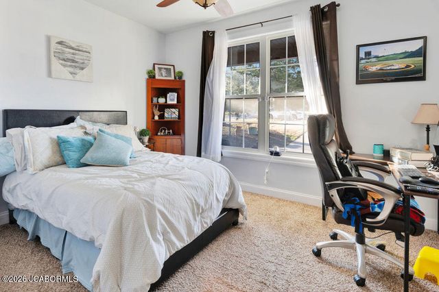 5675 E WATERFRONT DRIVE, Columbia, MO 65202