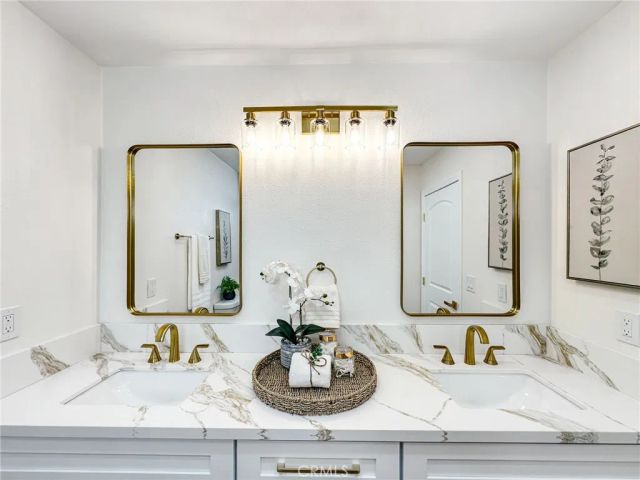 23516 Villena, Mission Viejo, CA 92692