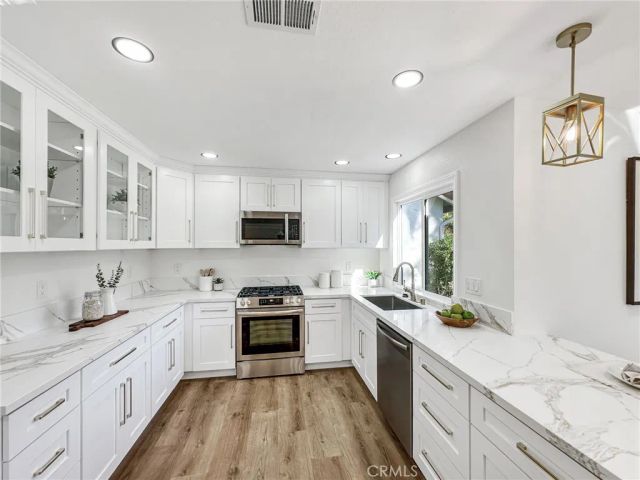 23516 Villena, Mission Viejo, CA 92692