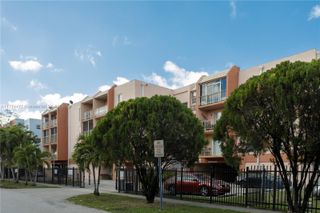 6130 W 19th Ave 215, Hialeah, FL 33012
