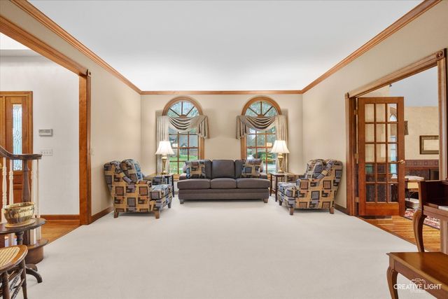 2 Buckingham Drive, Sugar Grove, IL 60554