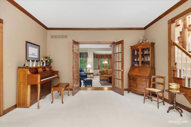 2 Buckingham Drive, Sugar Grove, IL 60554