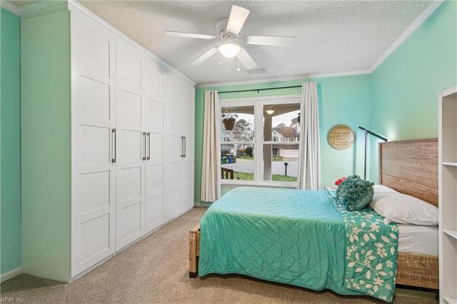 887 Weyanoke LN, Newport News, VA 23608