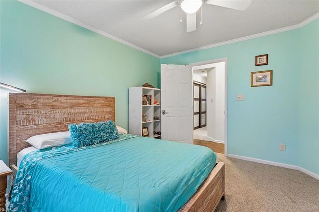 887 Weyanoke LN, Newport News, VA 23608