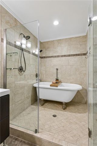 887 Weyanoke LN, Newport News, VA 23608