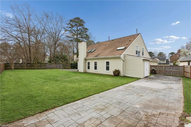 887 Weyanoke LN, Newport News, VA 23608