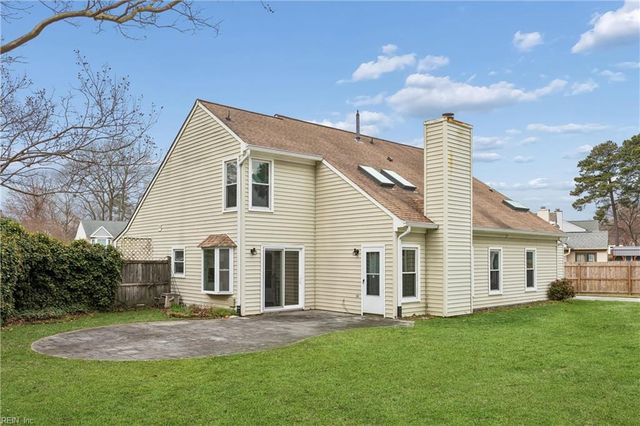 887 Weyanoke LN, Newport News, VA 23608