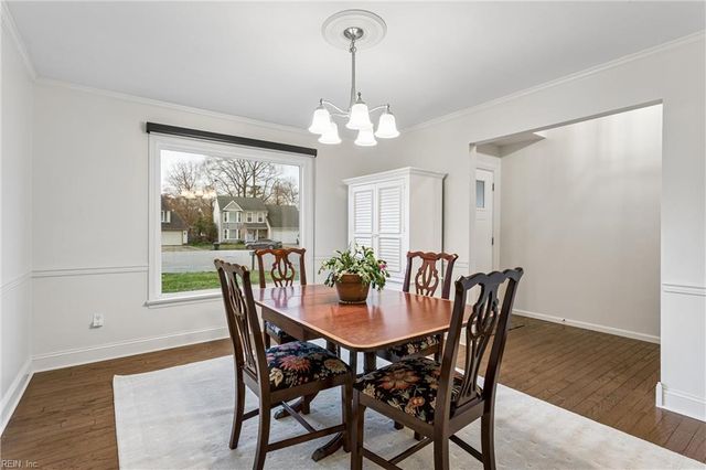 887 Weyanoke LN, Newport News, VA 23608