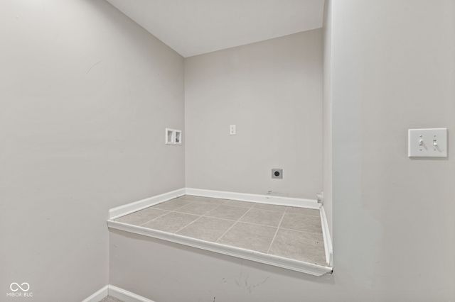 4452 Abby Creek Lane, Indianapolis, IN 46205