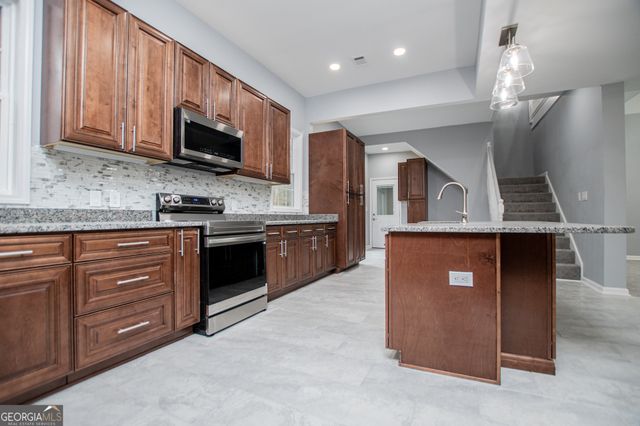 74 Jiles Road, Carrollton, GA 30117