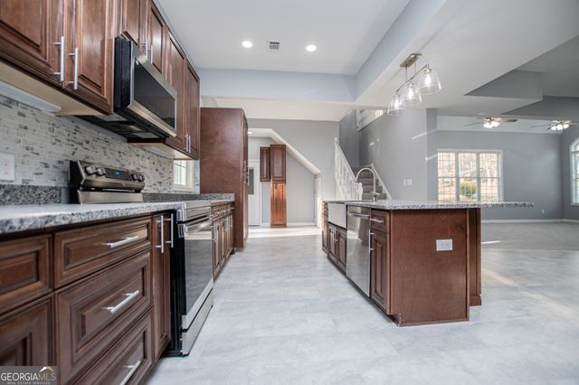 74 Jiles Road, Carrollton, GA 30117