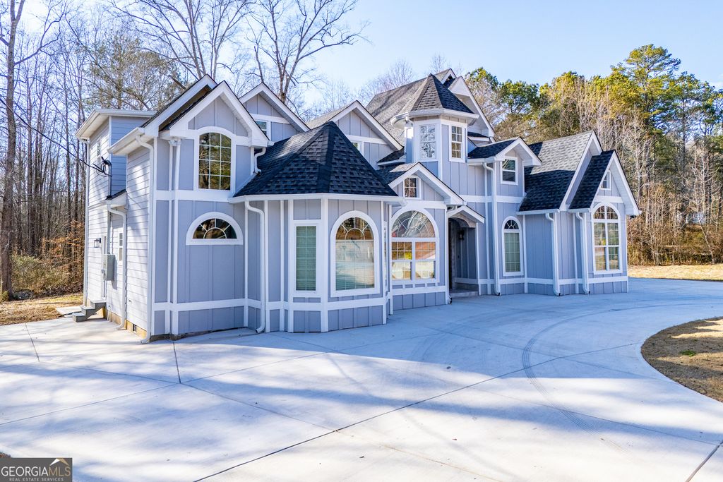 74 Jiles Road, Carrollton, GA 30117